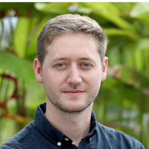 Head shot of team member Tom Crowe